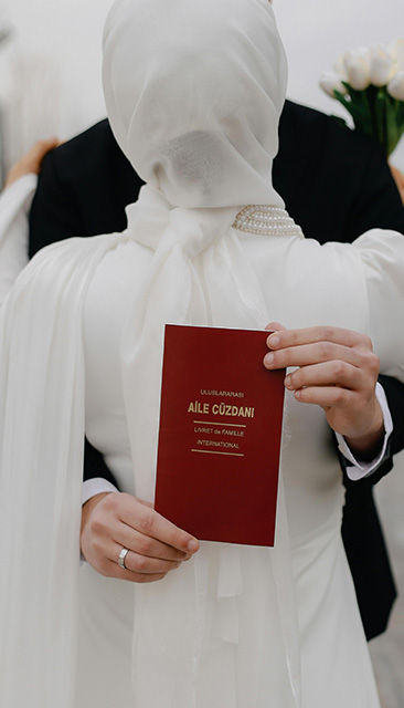 Aile Danışmanı Elmas Kaya – Bütüncül Psikolojik Destek